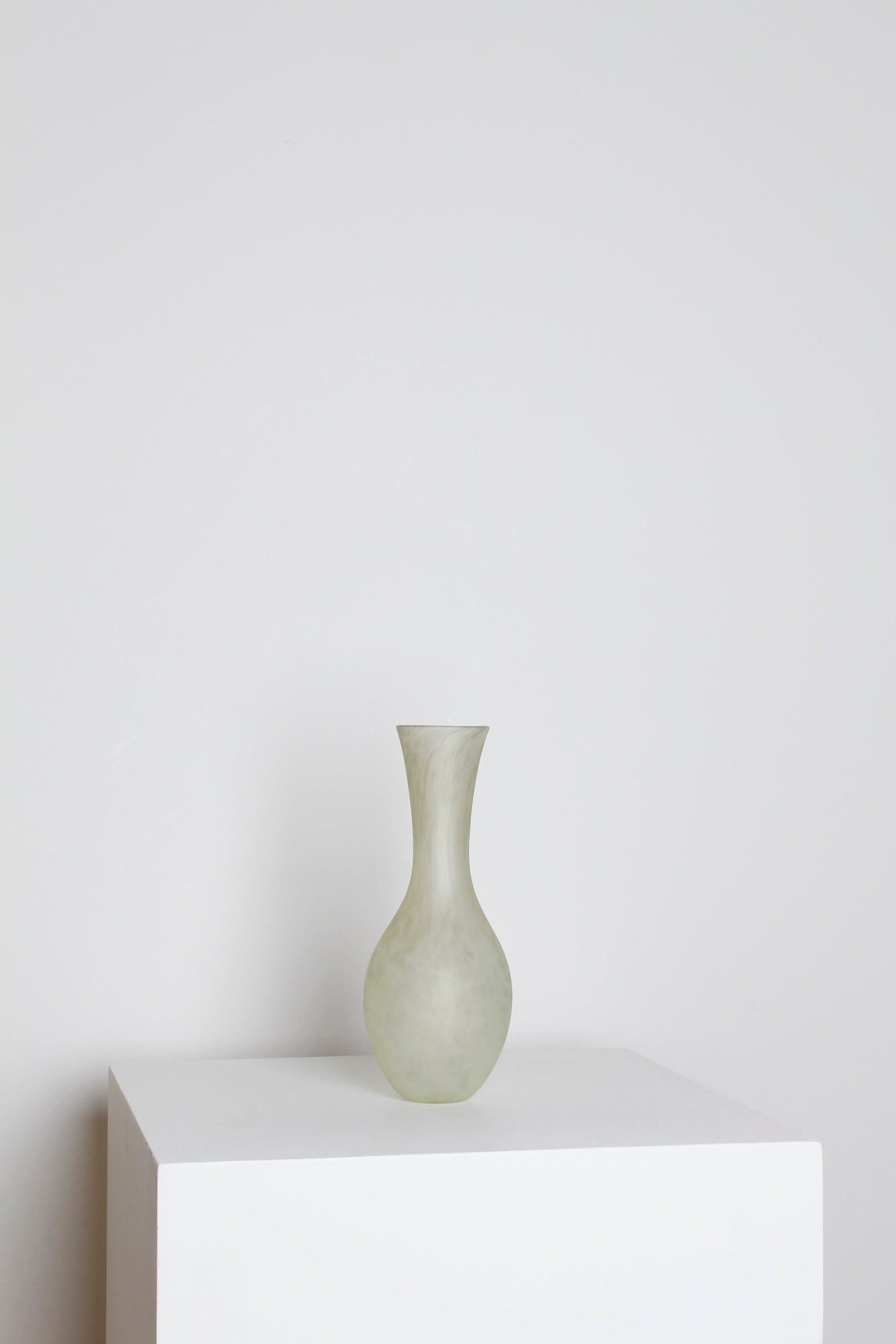 No. 733 | Verdant Vase