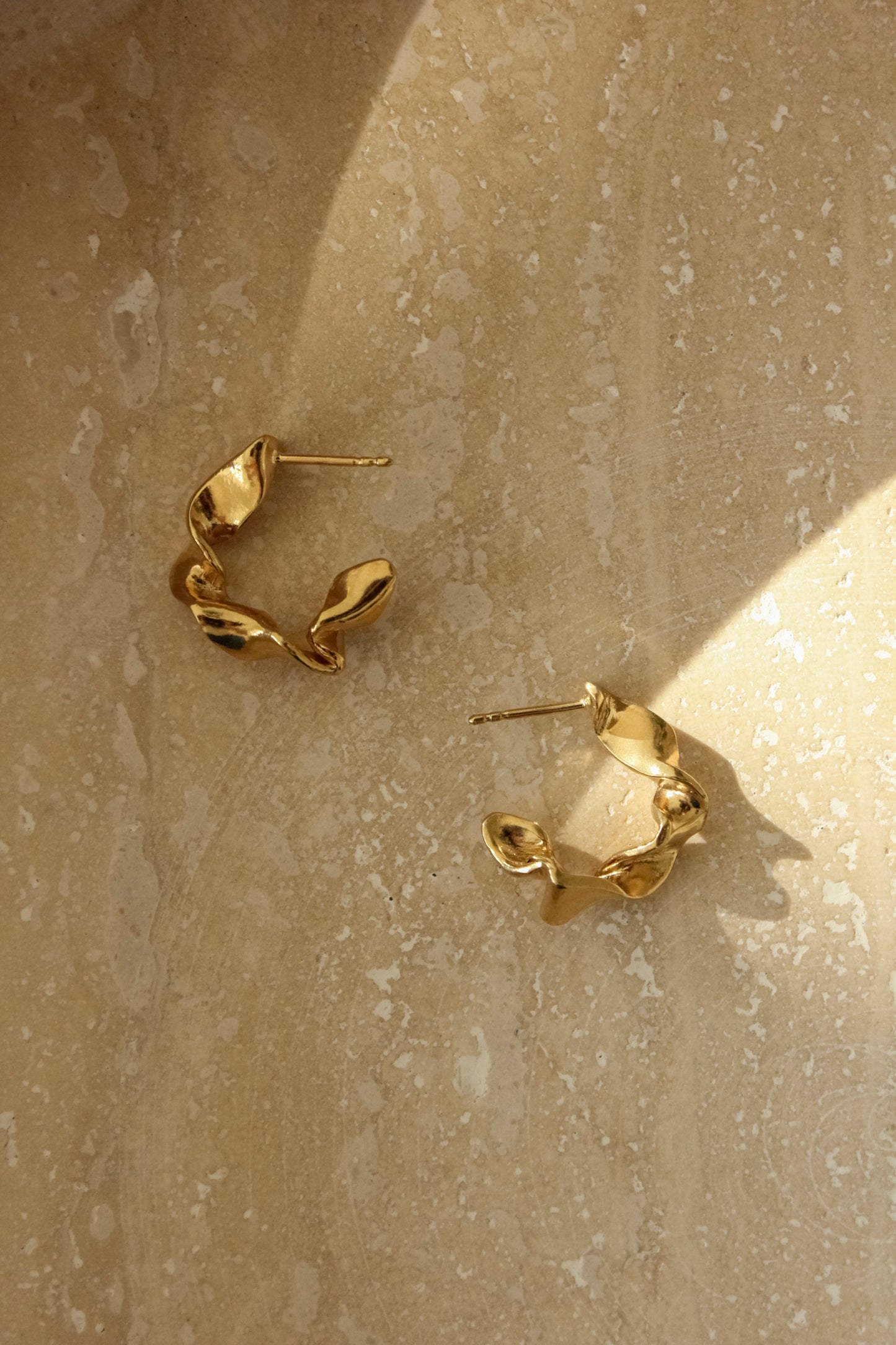 Medium Ribbon Hoops