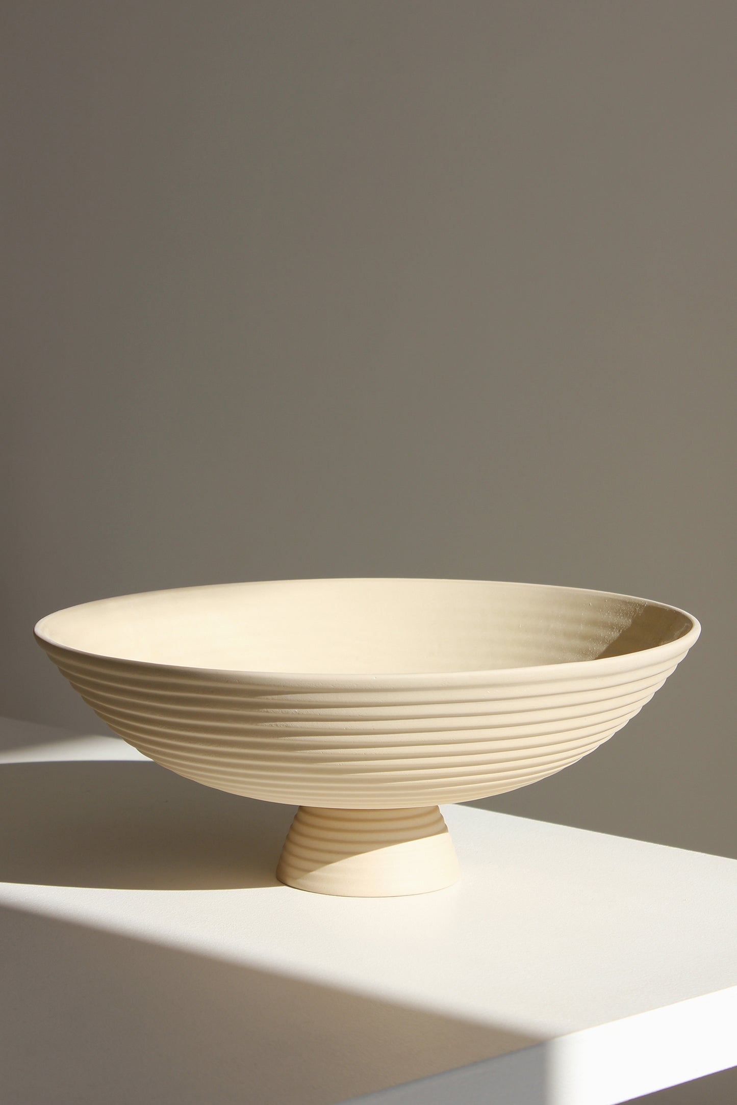 Dais Pedestal Bowl | Large