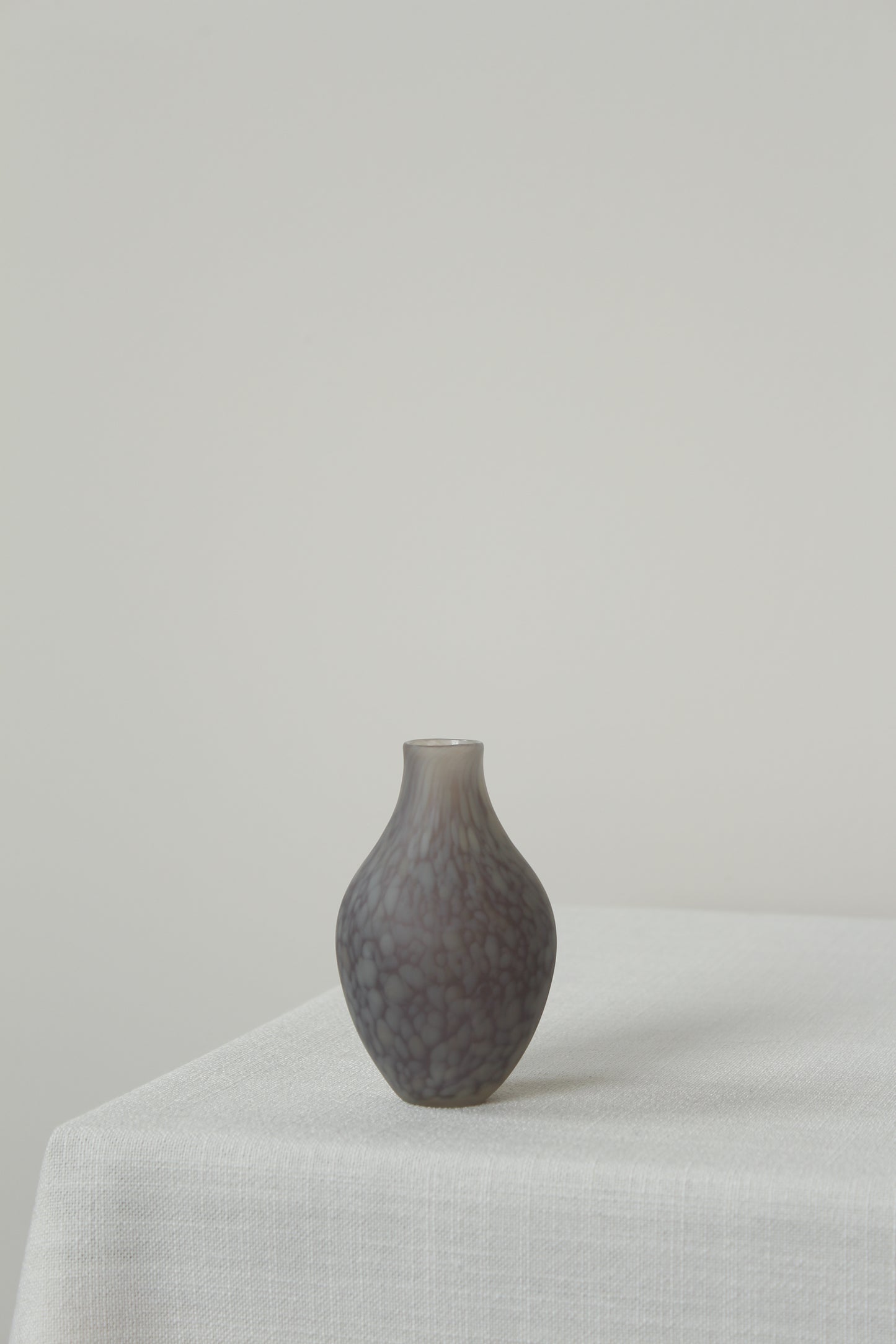No. 1058 | Lilas Vase