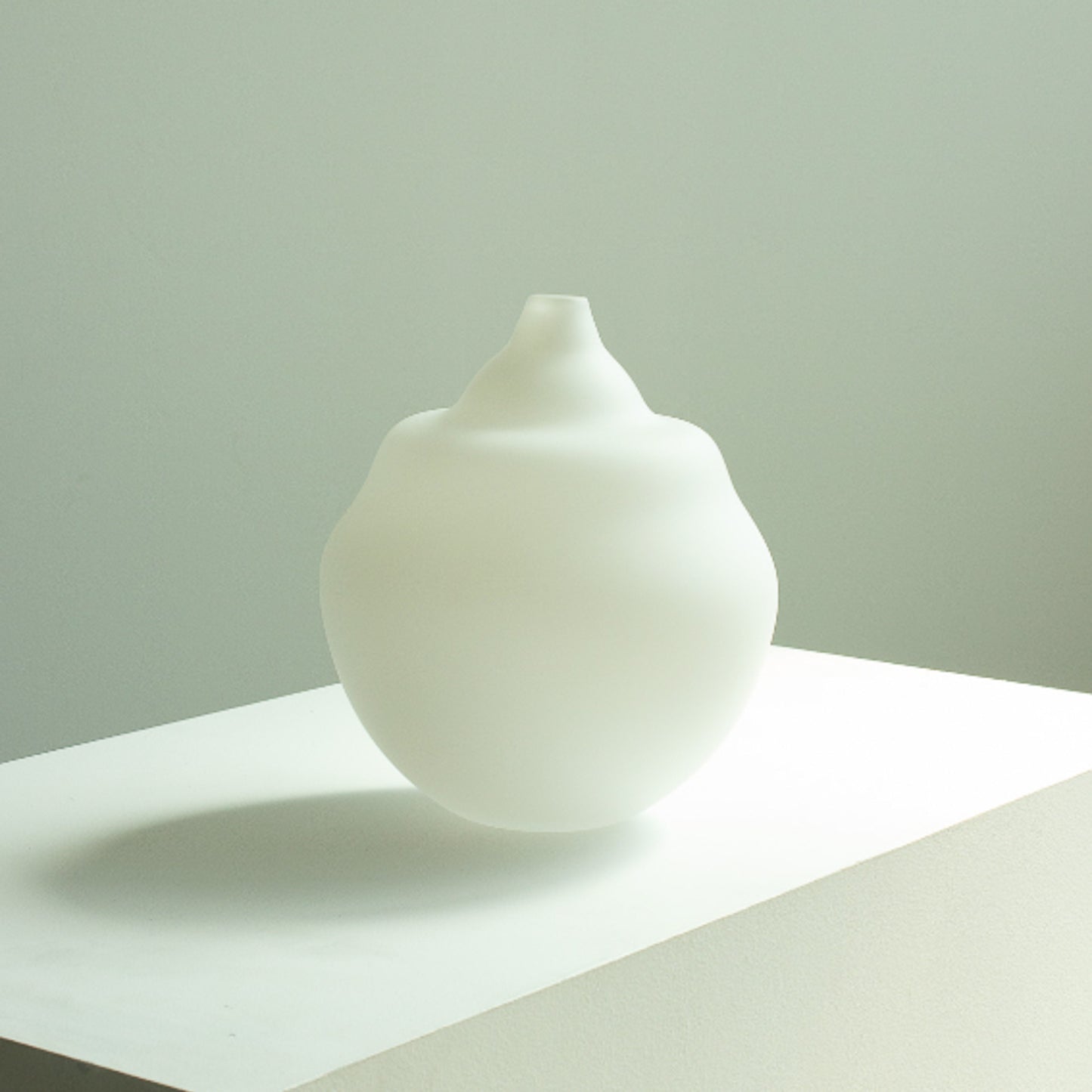 Meringue Vase