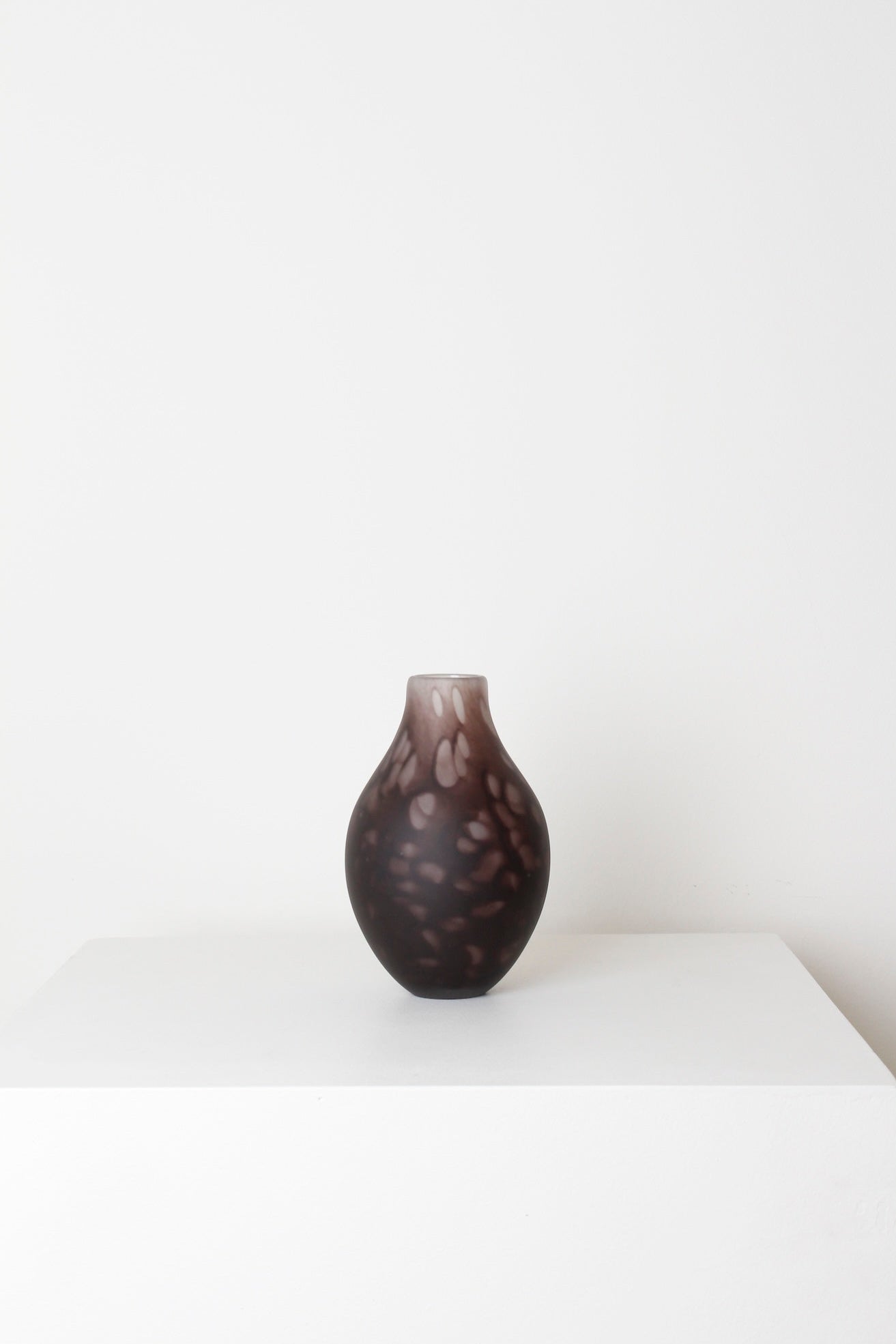 No. 823 | Medium Bulle Vase