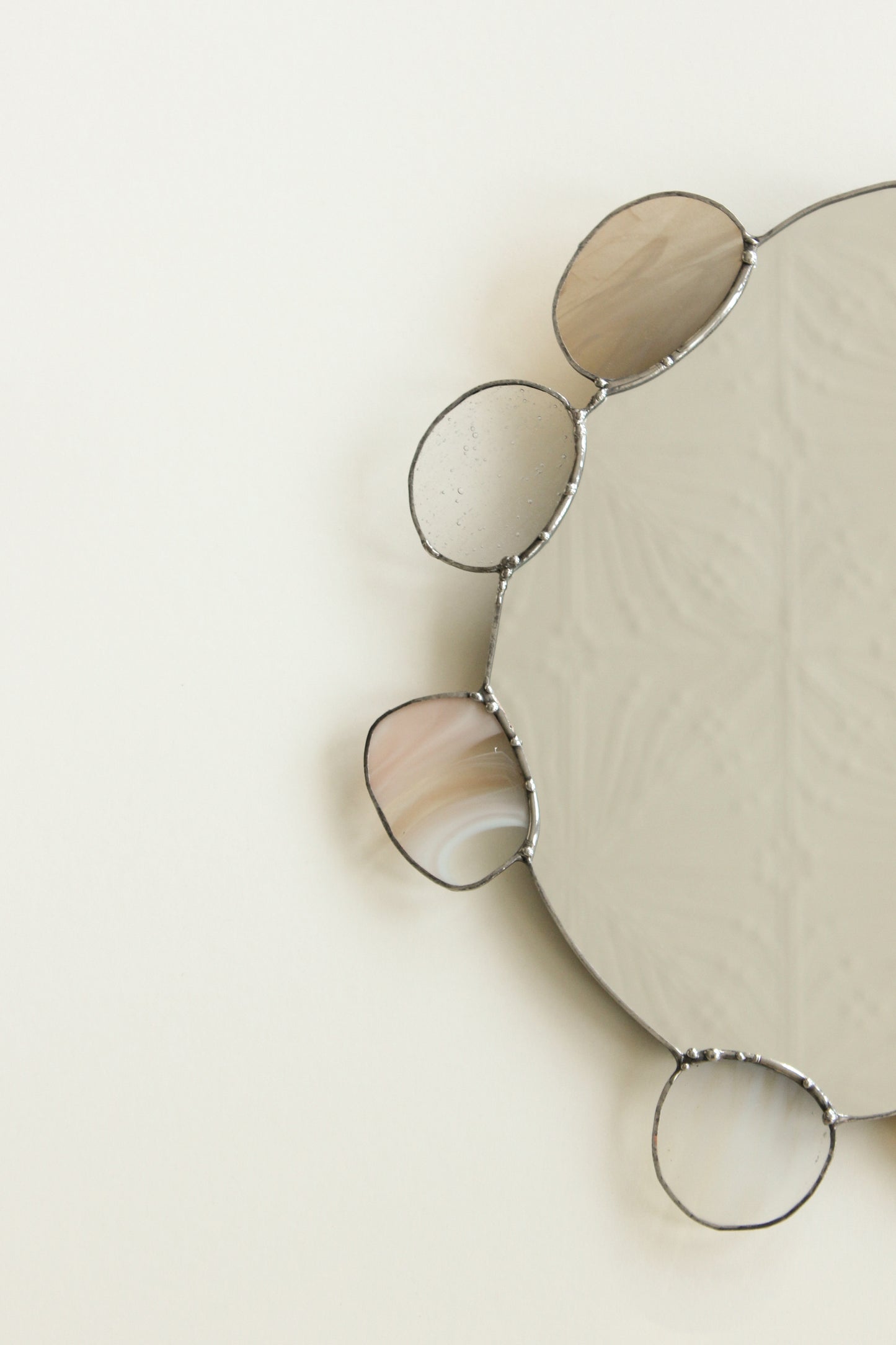 Small Pebble Mirror | NO. 029